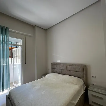 Apartment Solitude *